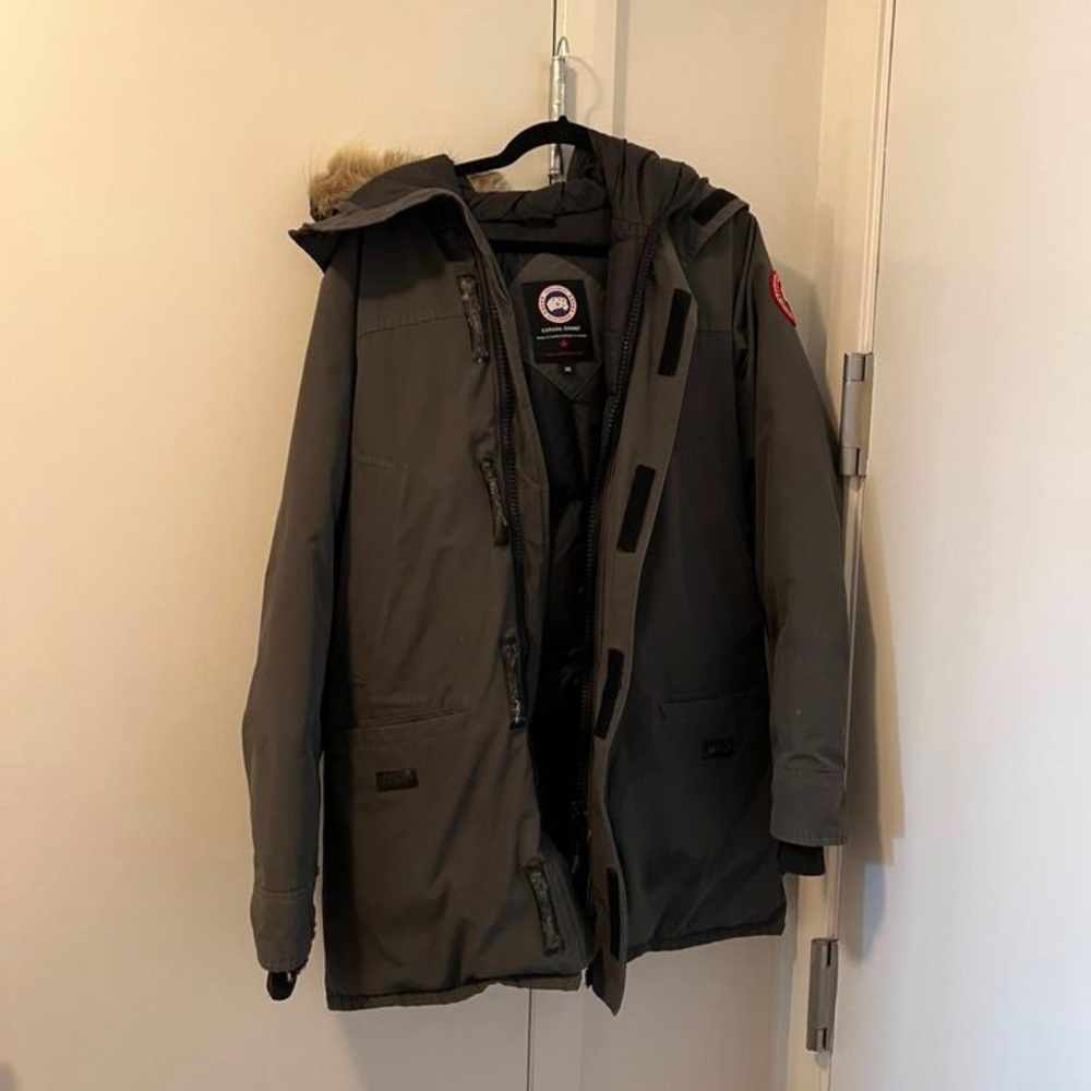Men’s Canada Goose Langford Coyote Fur Trim Down Parka LIKE NEW